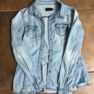 Light denim long sleeve